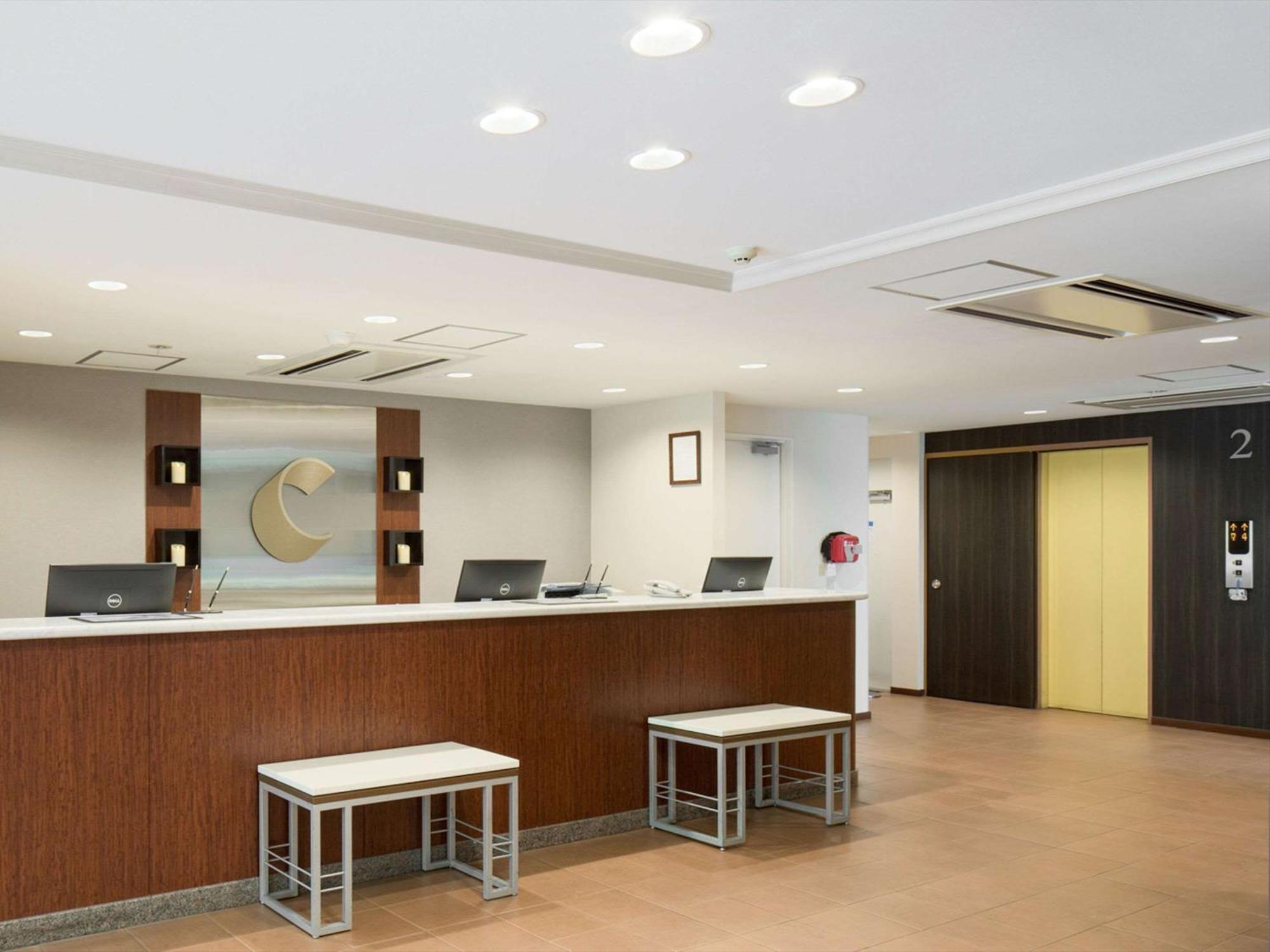 Comfort Hotel Narita Esterno foto